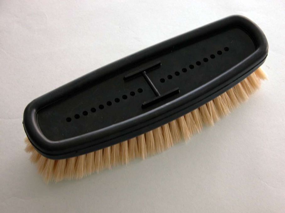 Bristle insert for large surface washer